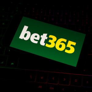 Aplicación móvil de Bet365 mostrando apuestas deportivas en vivo con partidos y cuotas en tiempo real, ideal para usuarios que disfrutan del live betting.
